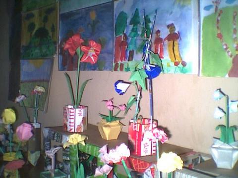 Papaver, Amaryllis, Hecht money bill flower, Calendula, Convolvulus, Verdi váza